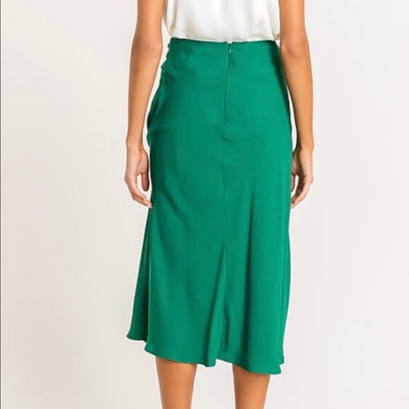 Emerald Skirt - Picture 4 of 5